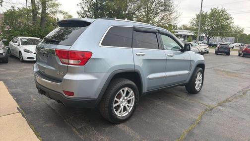 Gray 2012 Jeep Grand Cherokee Overland