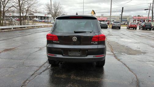 2015 Volkswagen Tiguan 2.0T SE 4MOTION