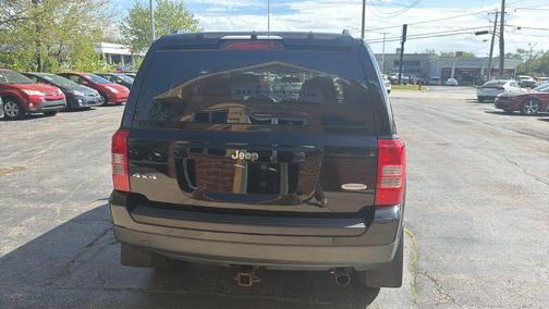 Black Clearcoat 2014 Jeep Patriot Sport
