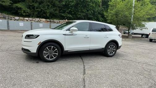 2023 Lincoln Nautilus Standard