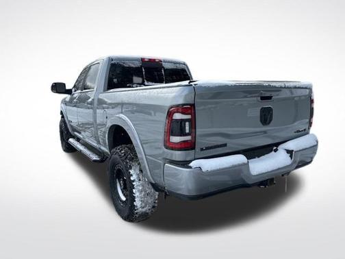 2022 RAM 2500 Laramie Crew Cab 4x4 6'4' Box