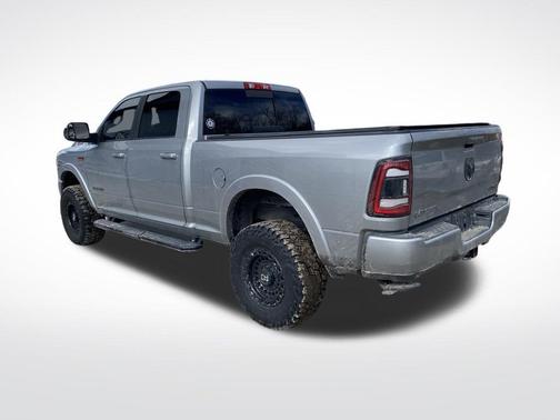 2022 RAM 2500 Laramie Crew Cab 4x4 6'4' Box