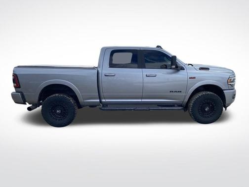 2022 RAM 2500 Laramie Crew Cab 4x4 6'4' Box