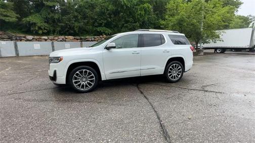 2022 GMC Acadia Denali