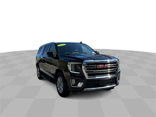 2022 GMC Yukon XL SLT