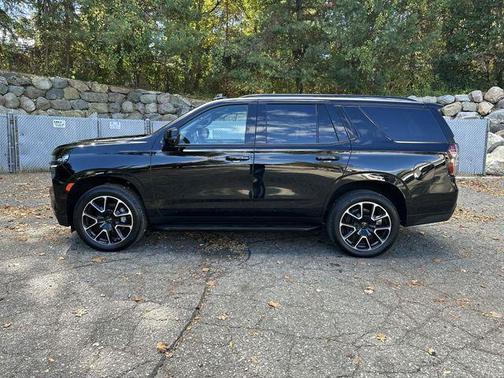 2023 Chevrolet Tahoe 4WD RST