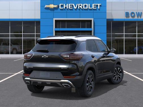 Mosaic Black Metallic 2026 Chevrolet Trailblazer ACTIV