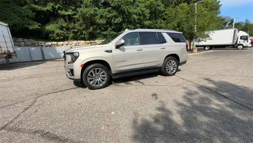 2021 GMC Yukon SLT
