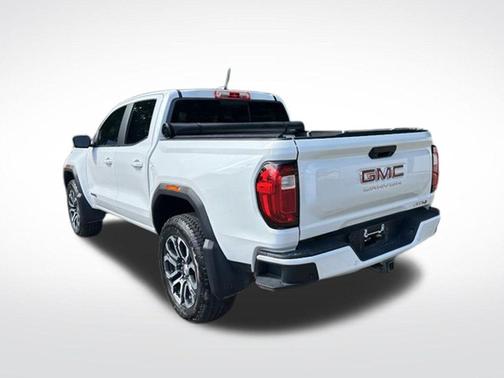 Summit White 2023 GMC Canyon AT4