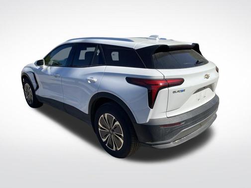 Summit White 2024 Chevrolet Blazer EV eAWD LT