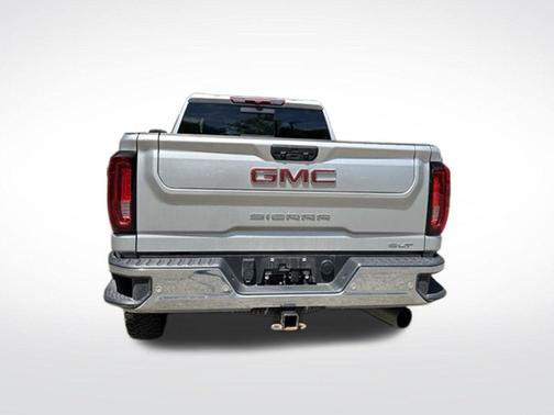 Quicksilver Metallic 2022 GMC Sierra 2500 SLT