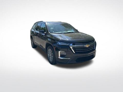 Mosaic Black Metallic 2023 Chevrolet Traverse LT Leather