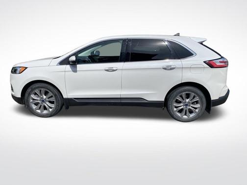 Star White Metallic Tri-Coat 2022 Ford Edge Titanium