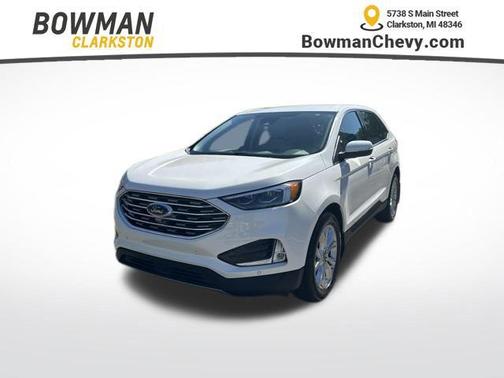 Star White Metallic Tri-Coat 2022 Ford Edge Titanium