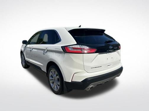 Star White Metallic Tri-Coat 2022 Ford Edge Titanium