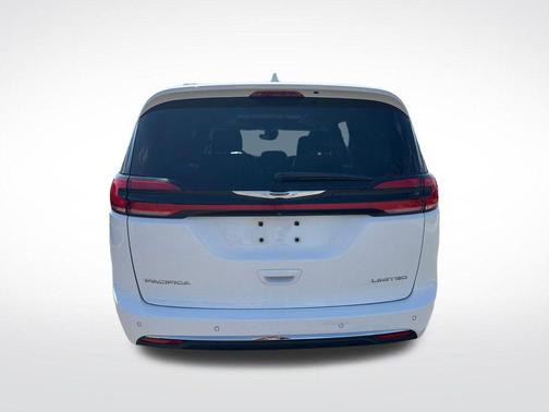 Bright White Clearcoat 2022 Chrysler Pacifica Limited