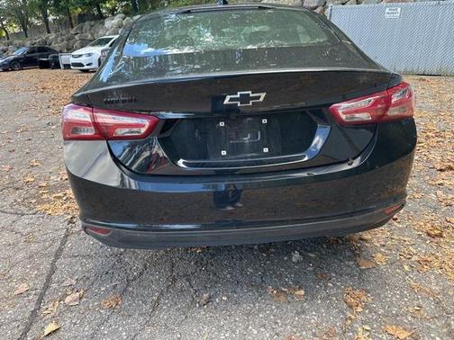 2022 Chevrolet Malibu FWD LT