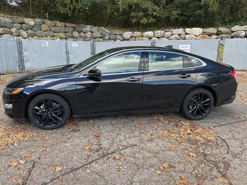 2022 Chevrolet Malibu FWD LT