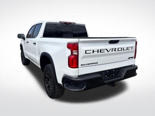 Summit White 2023 Chevrolet Silverado 1500 ZR2