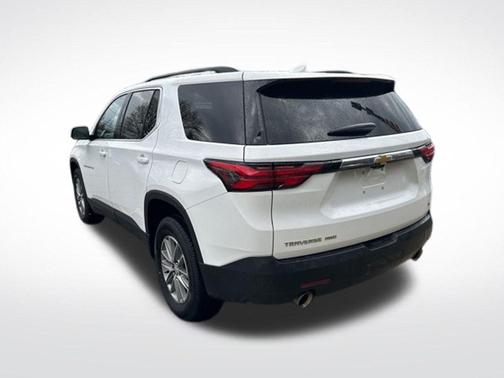 Summit White 2023 Chevrolet Traverse LT Cloth