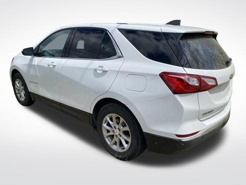 Summit White 2018 Chevrolet Equinox LT
