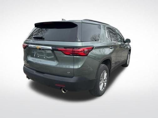 Silver Sage Metallic 2023 Chevrolet Traverse LT Cloth