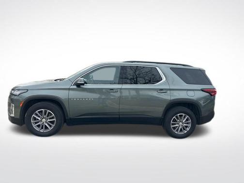 Silver Sage Metallic 2023 Chevrolet Traverse LT Cloth