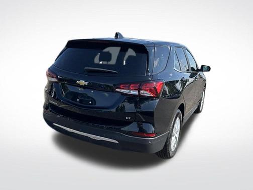 Mosaic Black Metallic 2023 Chevrolet Equinox 1LT