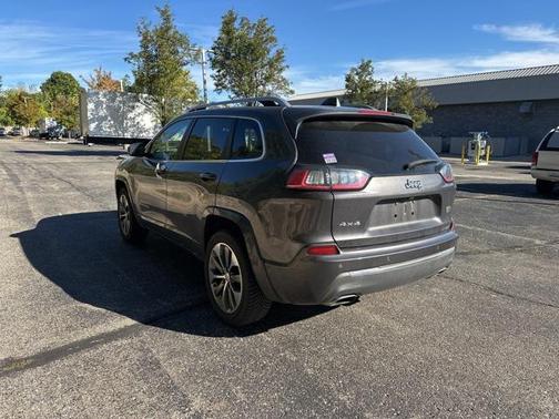 2019 Jeep Cherokee Overland