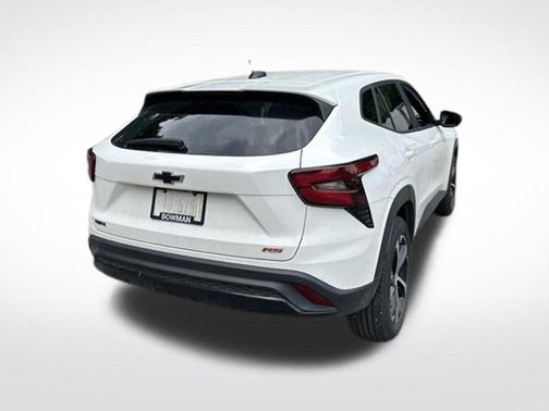 Summit White 2024 Chevrolet Trax FWD 1RS