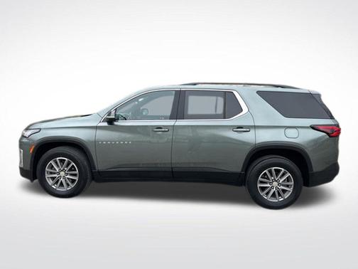 Silver Sage Metallic 2023 Chevrolet Traverse LT Cloth