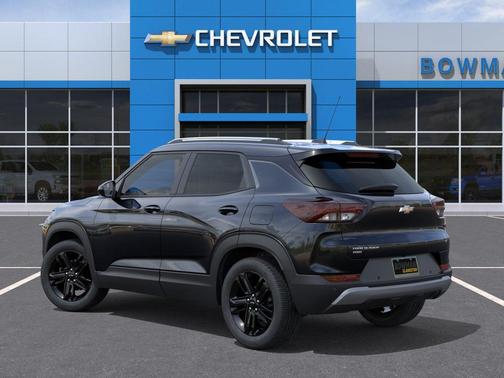 Mosaic Black Metallic 2026 Chevrolet Trailblazer LT