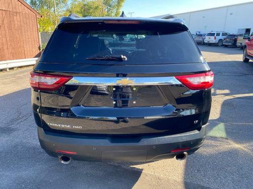 2021 Chevrolet Traverse LT Leather