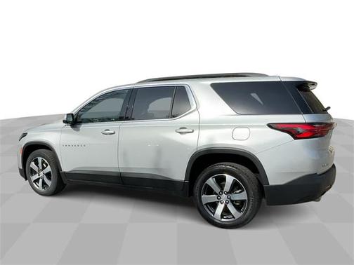 2022 Chevrolet Traverse LT Leather