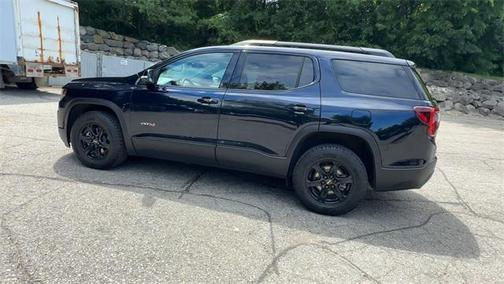 2021 GMC Acadia AWD AT4