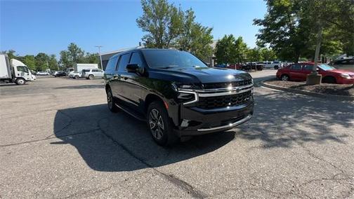 2023 Chevrolet Suburban LS