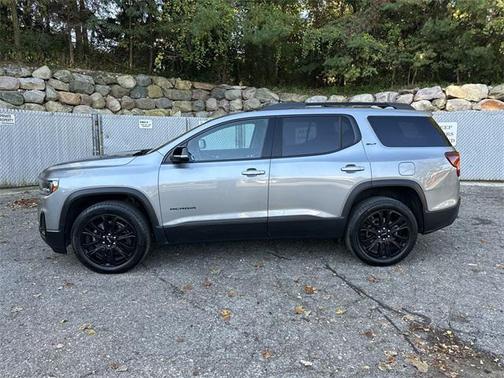 2023 GMC Acadia AWD SLT