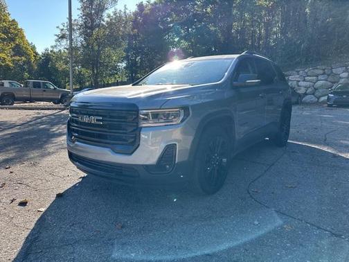 2023 GMC Acadia AWD SLT