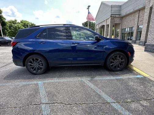 2022 Chevrolet Equinox FWD RS