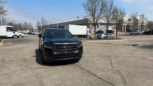 2023 GMC Acadia AWD AT4