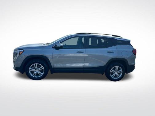 Sterling Metallic 2023 GMC Terrain SLE