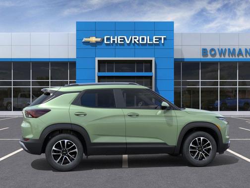 Cacti Green 2026 Chevrolet Trailblazer LT