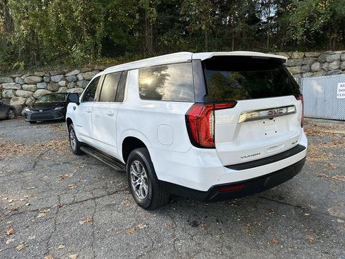 2022 GMC Yukon XL SLE