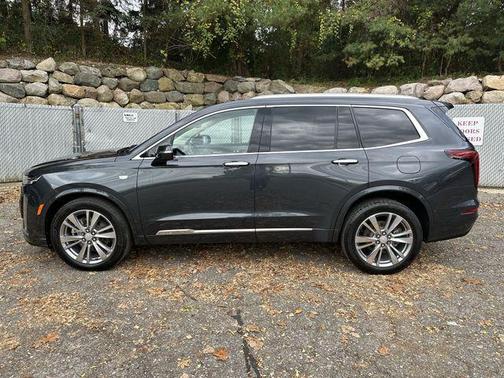 2023 Cadillac XT6 Premium Luxury AWD