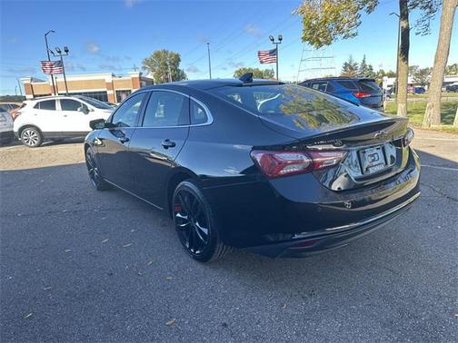 2021 Chevrolet Malibu FWD LT