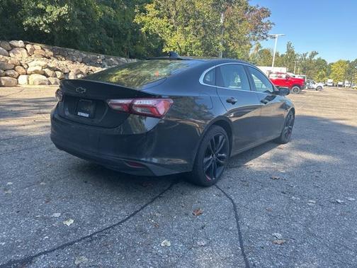 2021 Chevrolet Malibu FWD LT