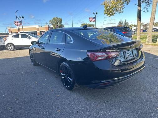 2021 Chevrolet Malibu FWD LT