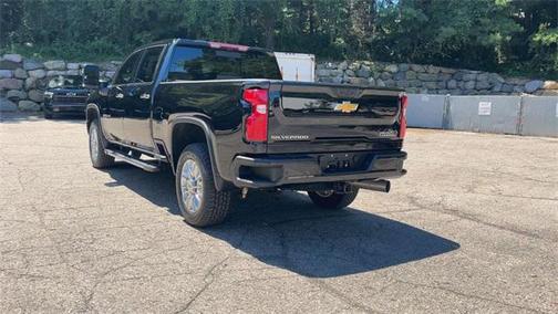 2022 Chevrolet Silverado 2500 High Country