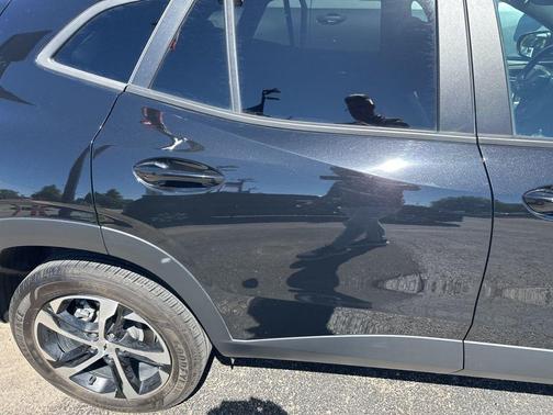 Mosaic Black Metallic 2024 Chevrolet Trax FWD 1RS