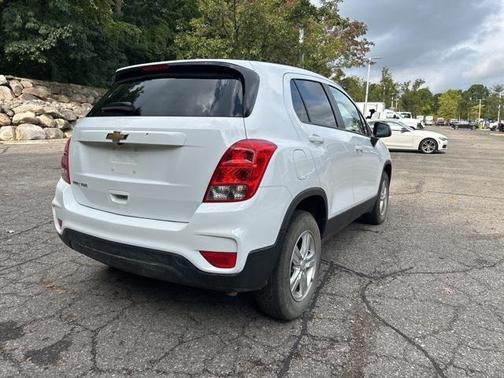 2022 Chevrolet Trax LS